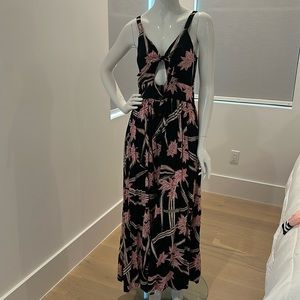 Floral maxi dress with keyhole